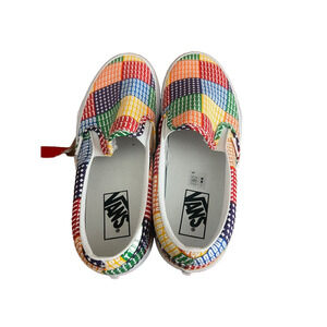 VANS Classic Slip On PRIDE LGBTQ Multicolor Rainbow Low Top Mens 8.5 VN0A33TB3WJ